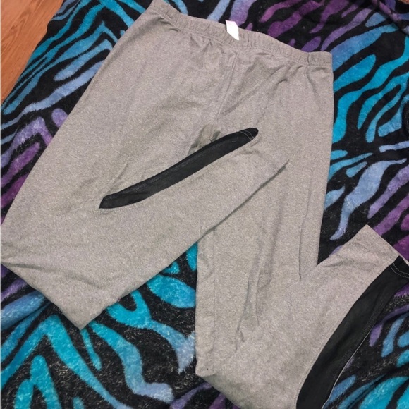 No Boundaries Pants - No boundaries leggings